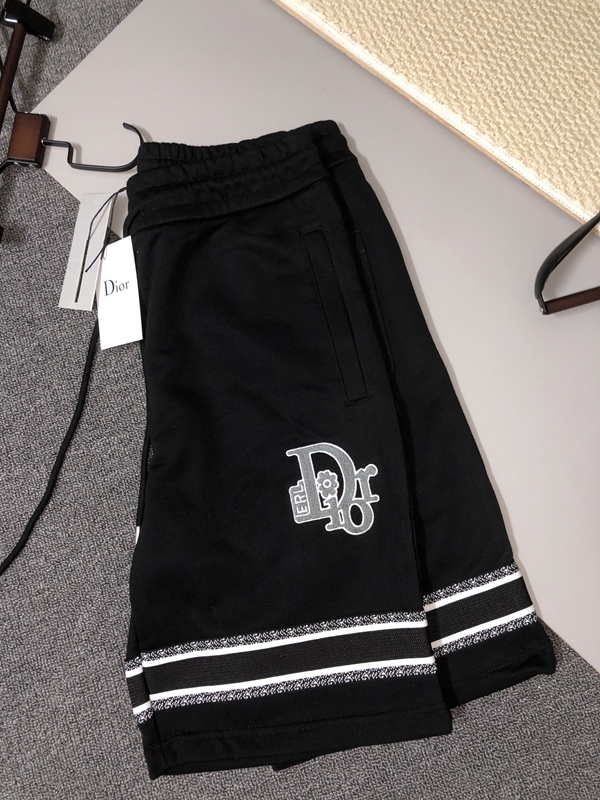 ブランドハーフパンツ全体デザイン